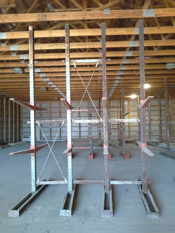 lot 261 image: Cantalever Racks