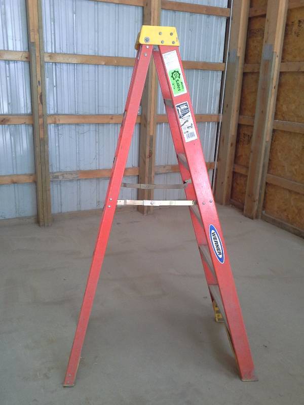 lot 276 image: 6 Werner Fiberglass Ladder