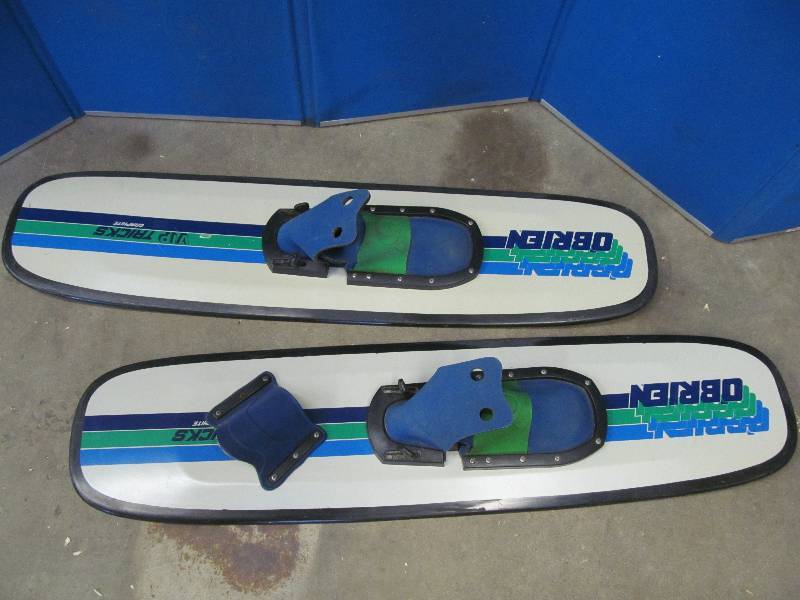 Obrein water skis