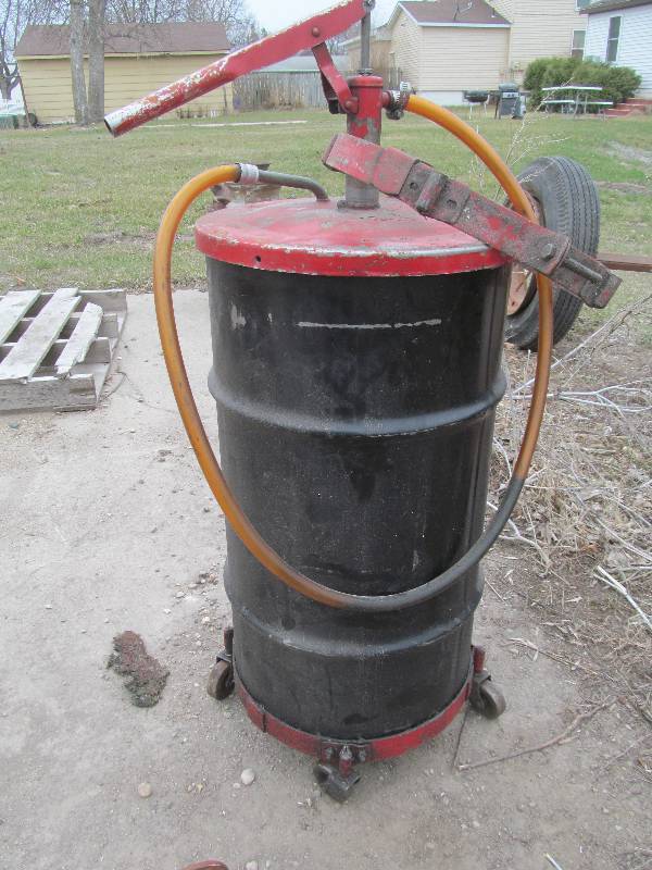 Lube barrel