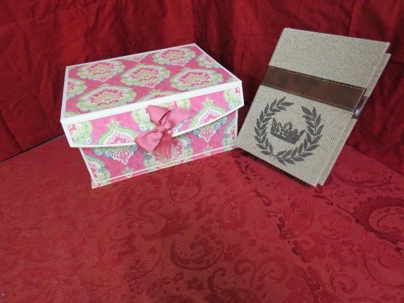 lot 9 image: Storage Boxes