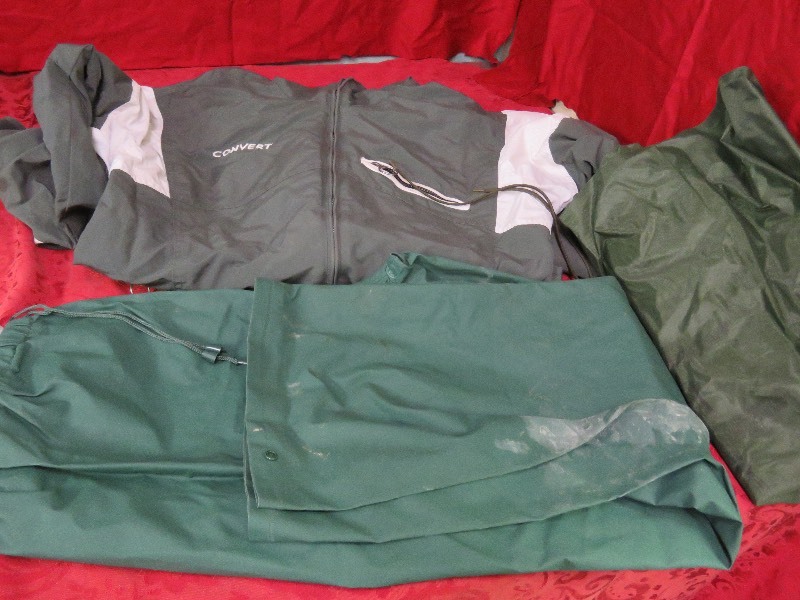 lot 32 image: Rain Gear