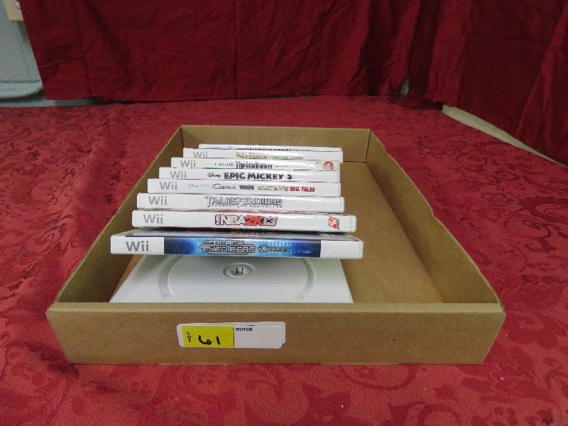lot 61 image: Wii Games