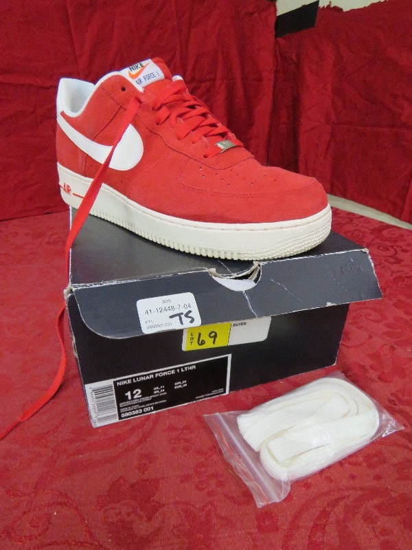 lot 69 image: Nike Lunar Air Force 1 Mens Size 12 Shoes