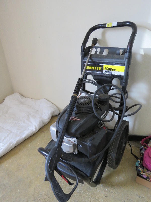lot 113 image: Brute Power Washer