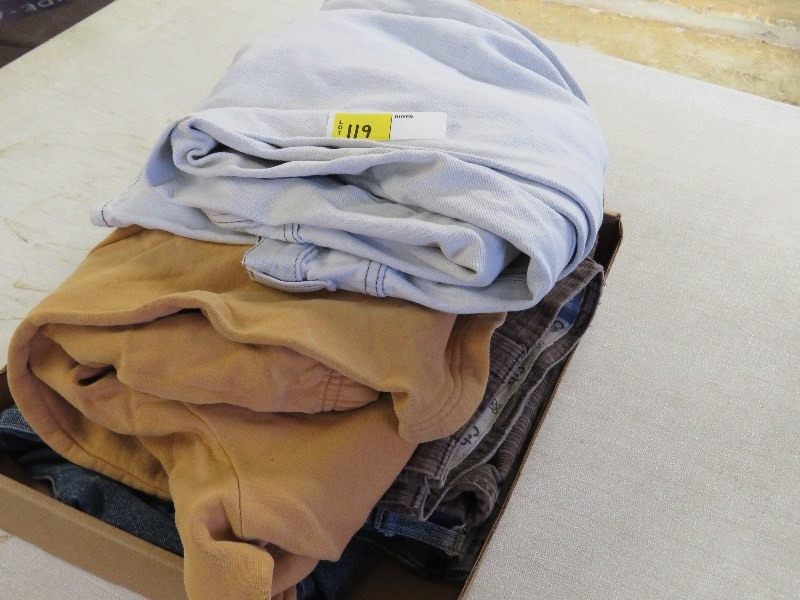 lot 119 image: Mens jeans