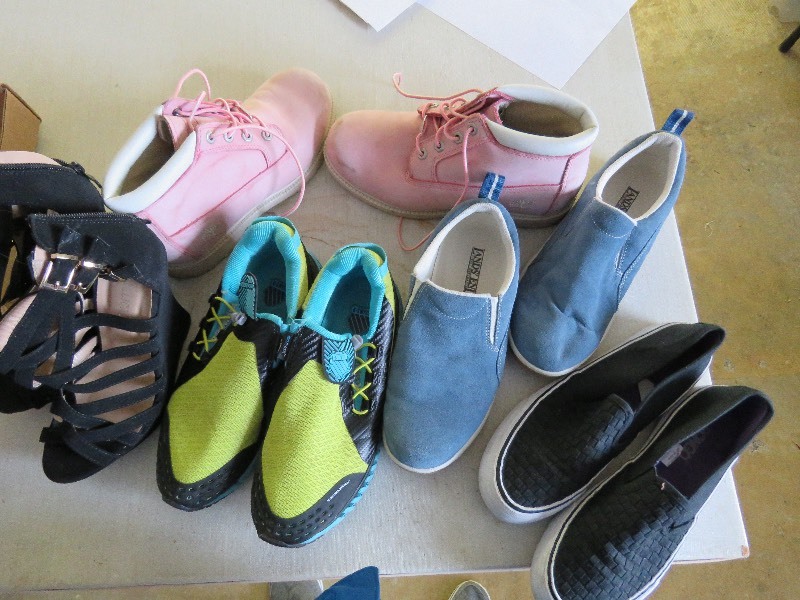 lot 138 image: Womens Shoes