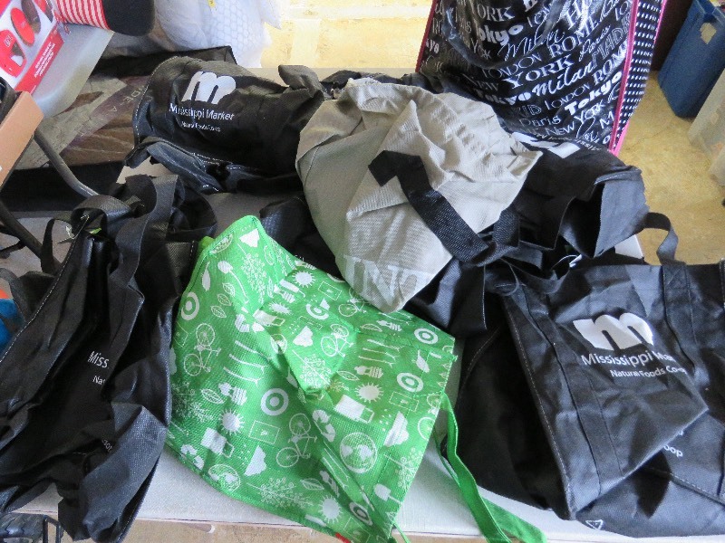 lot 144 image: Tote Bags