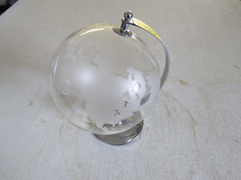 lot 146 image: Glass Globe