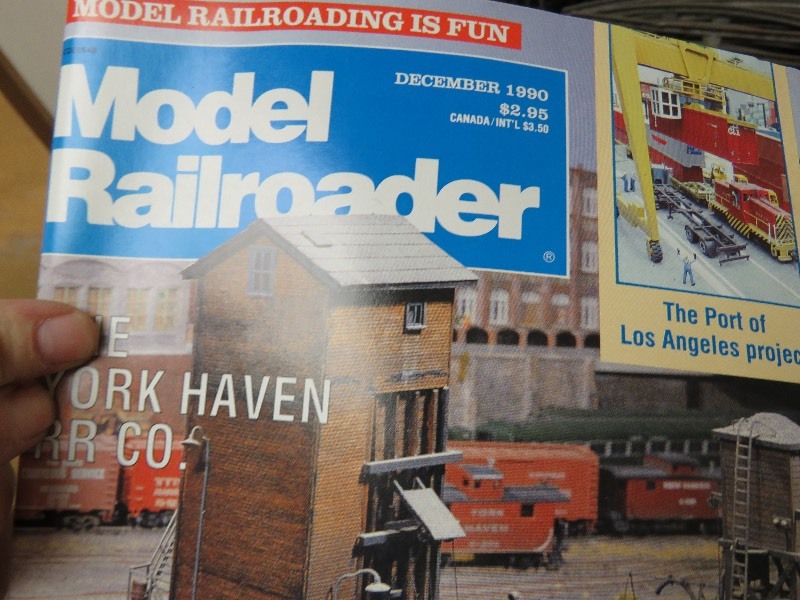 lot 215 image: Model railroader books
