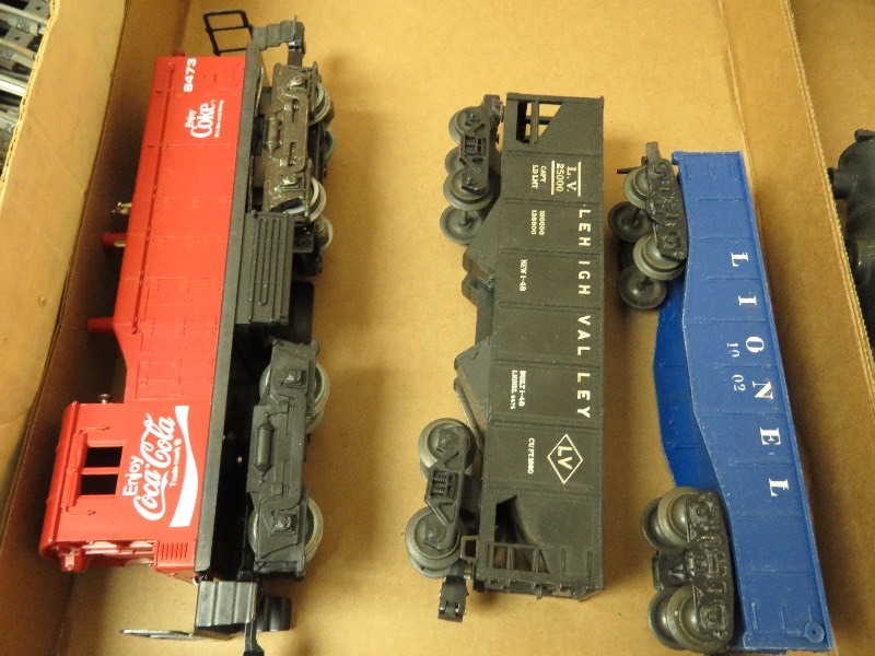 lot 216 image: Lionel Train Lot