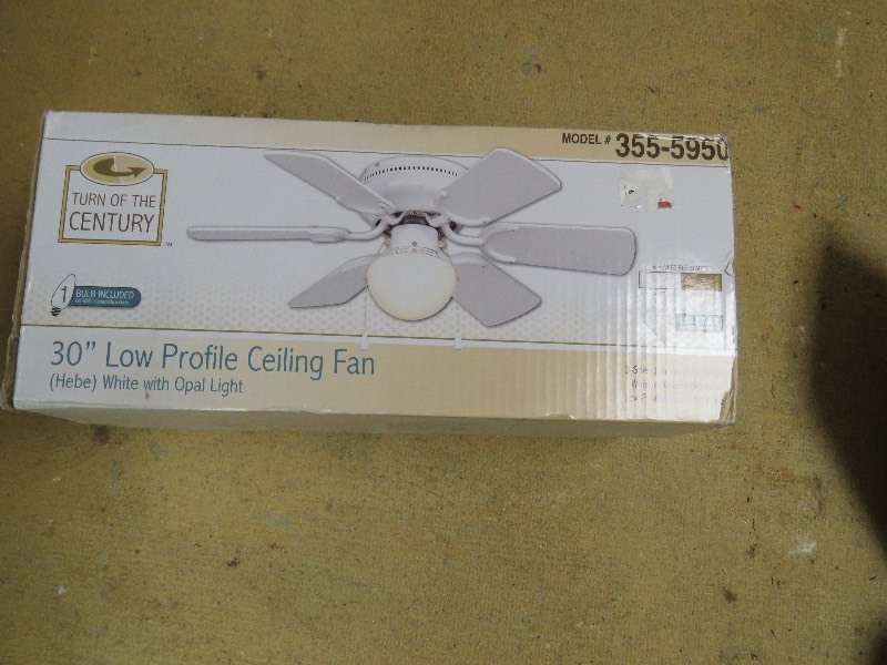 lot 223 image: Ceiling Fan