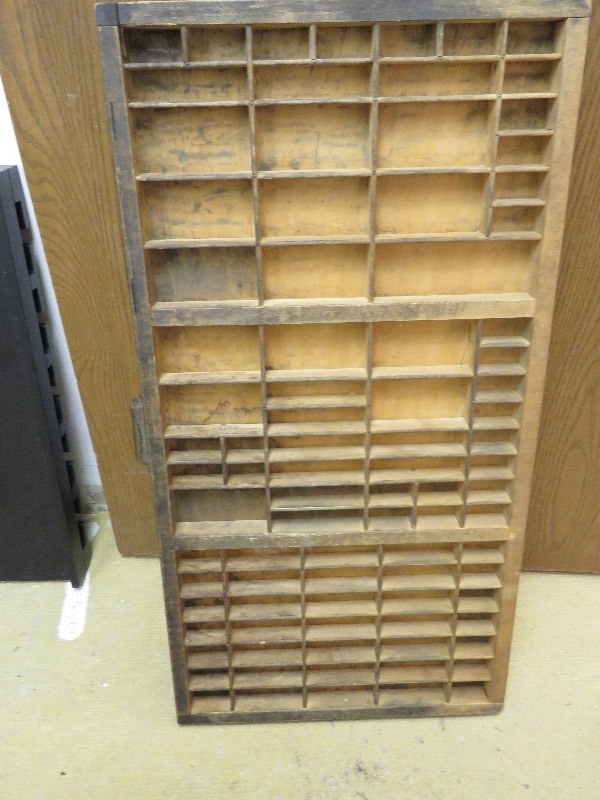 lot 229 image: Antique Printers Drawer