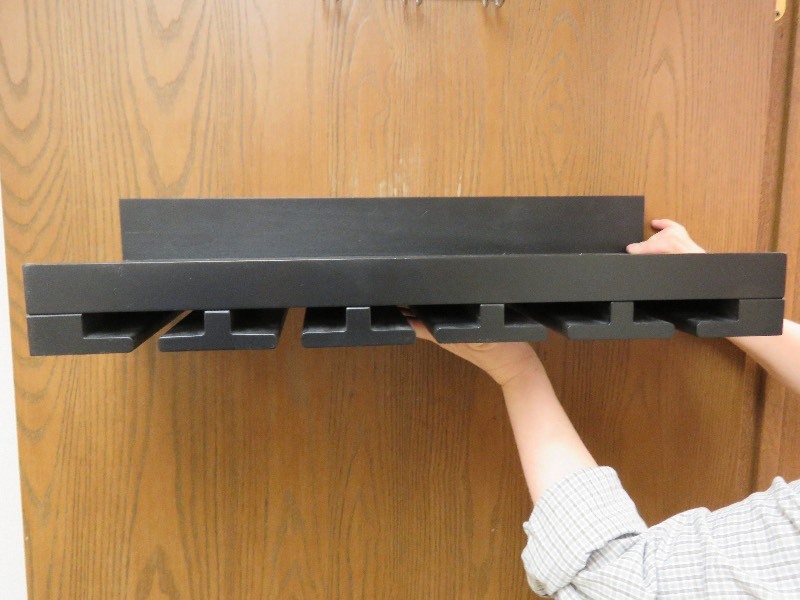 lot 231 image: Pottery Barn Wine Glass Rack