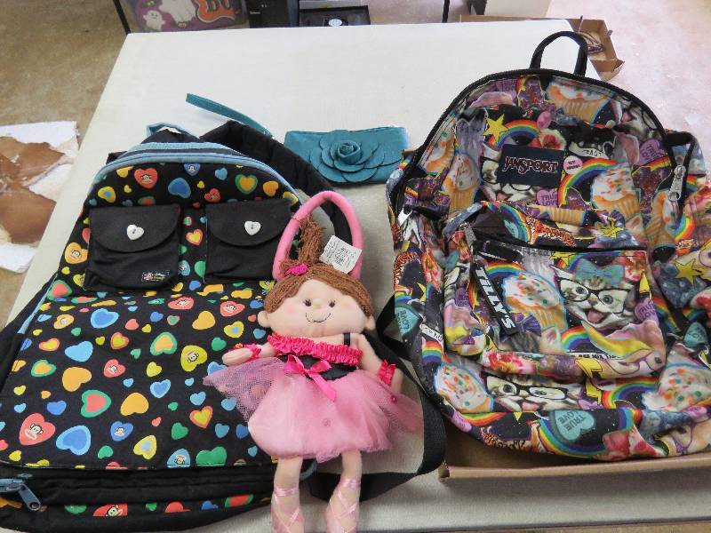 lot 112 image: Kids Lot