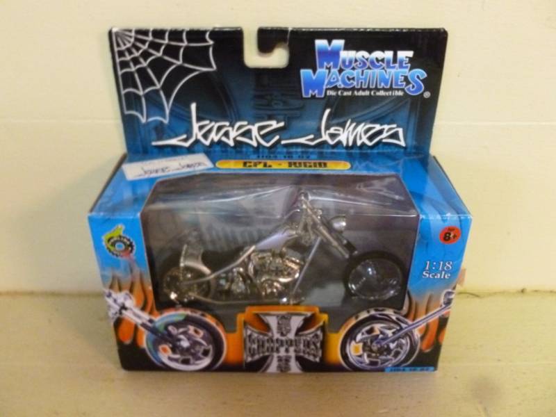 lot 46 image: Die Cast Metal Motorcycle