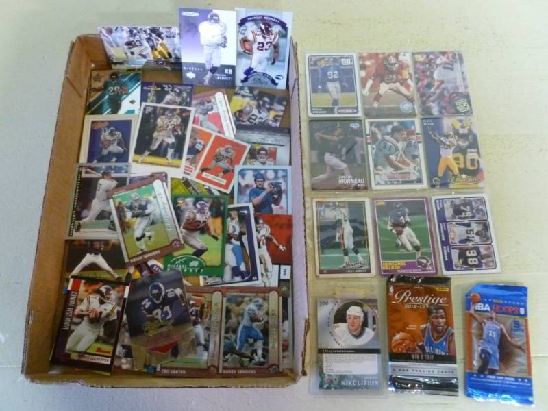 lot 75 image: Sports Cards