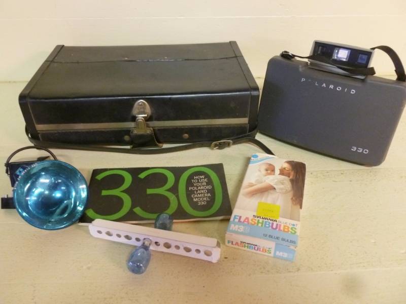 lot 120 image: Vintage Camera