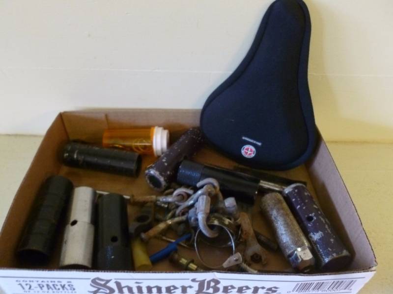 lot 168 image: Bike Items