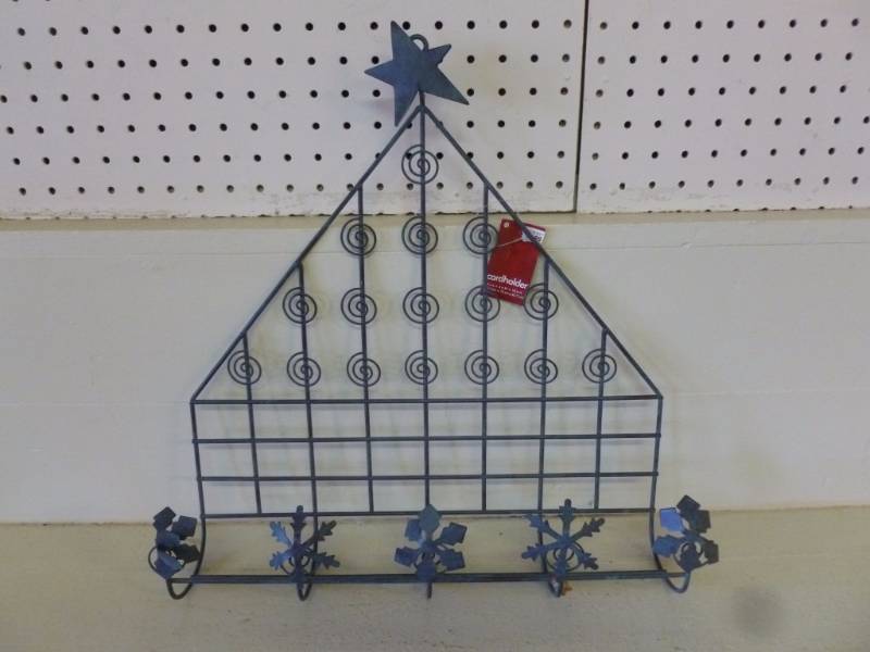 lot 174 image: Decorative