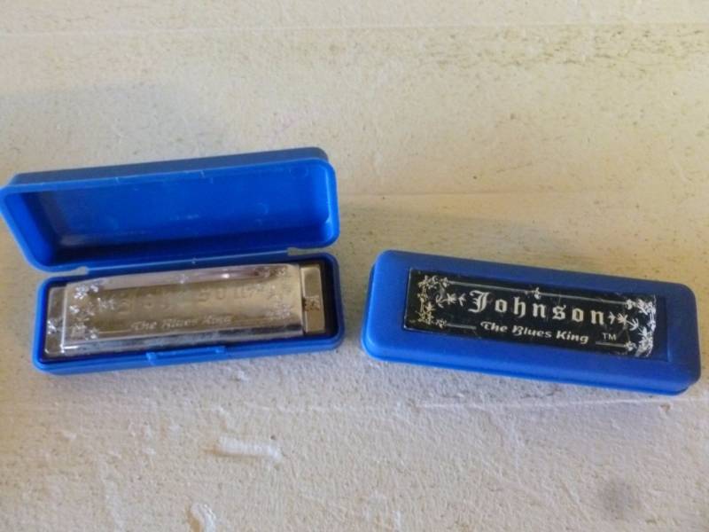 lot 193 image: Harmonicas