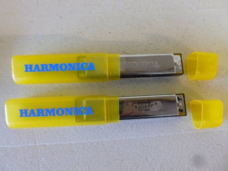 lot 194 image: Harmonicas