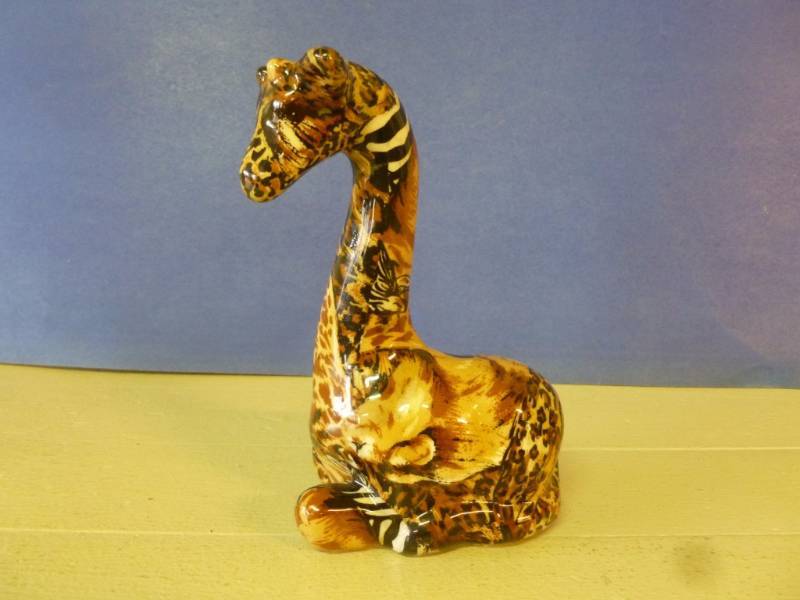 lot 240 image: Decorative