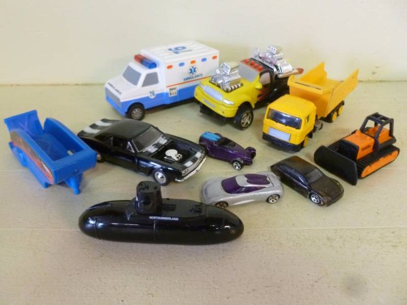 lot 250 image: Toy Cars