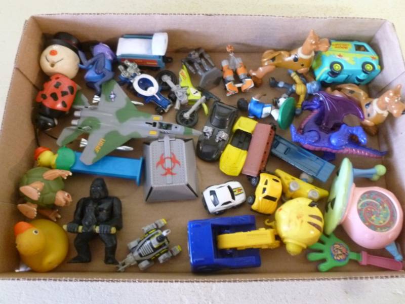 lot 254 image: Toys