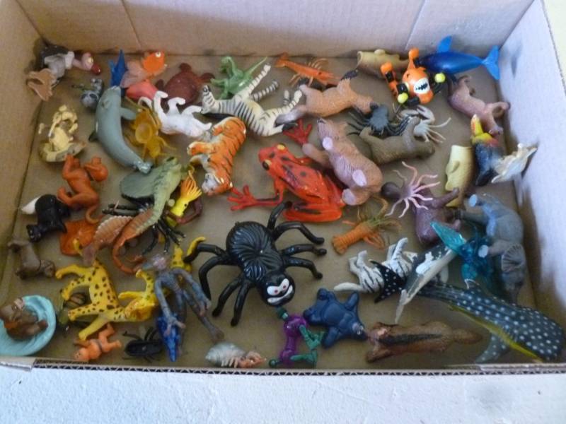 lot 258 image: Toy Figurines