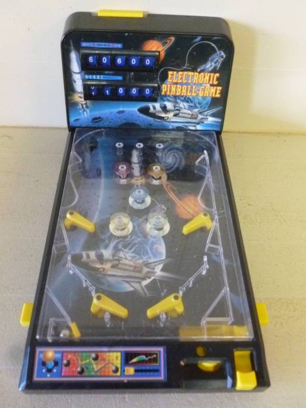 lot 317 image: Pinball Game