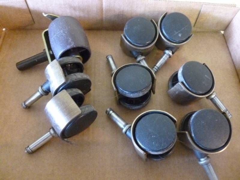 lot 331 image: Caster Wheels