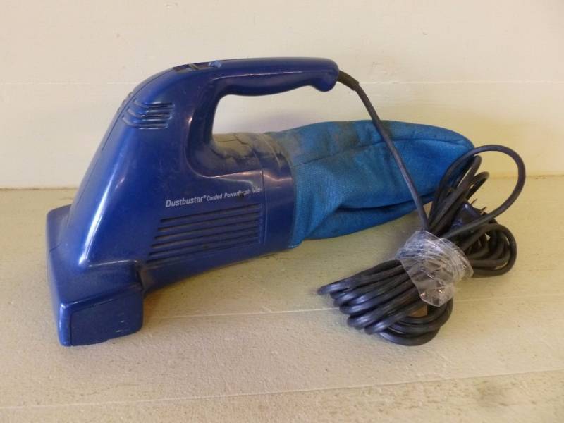 lot 337 image: Hand Vacuum