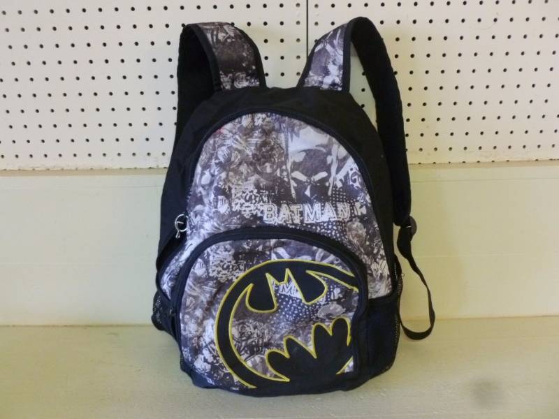 lot 355 image: Batman Backpack