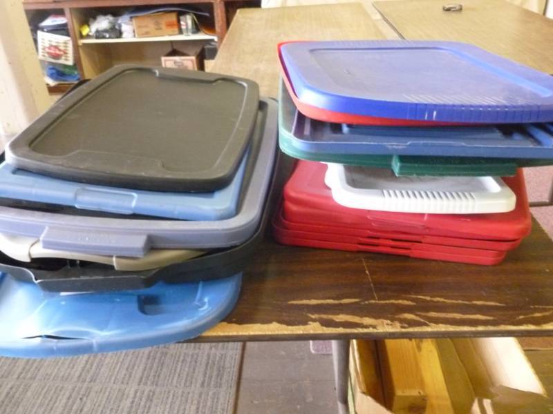 lot 373 image: Storage Tote Lids