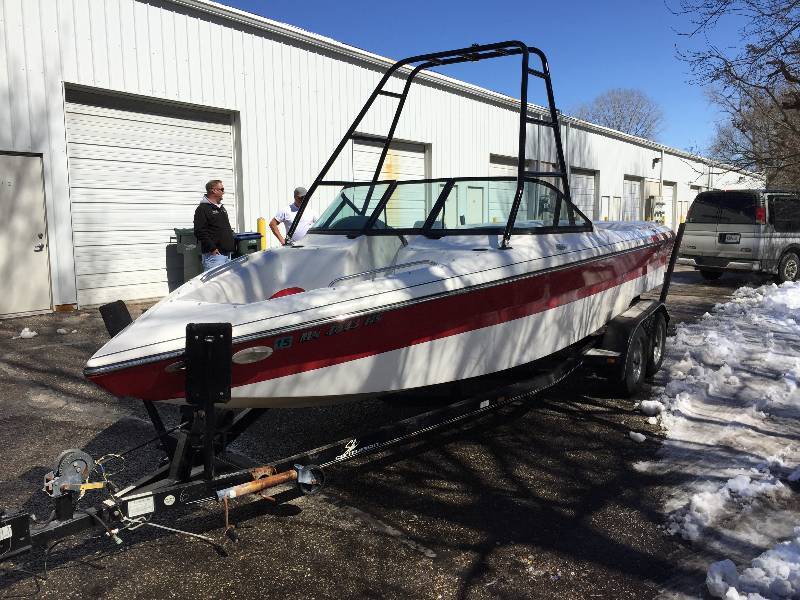 1999 Ski Centurion WakeboardSki Boat