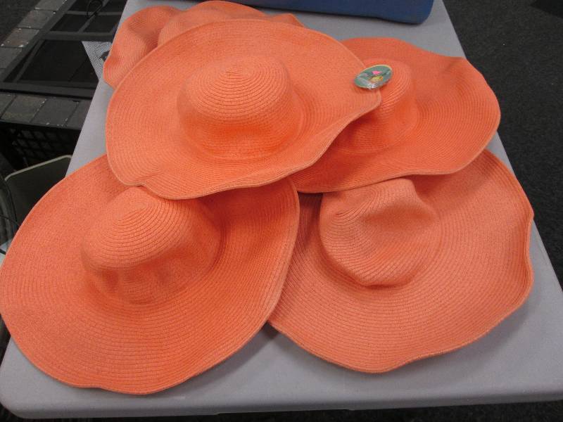 lot 8 image: Lot of 8 orange gardening hats...