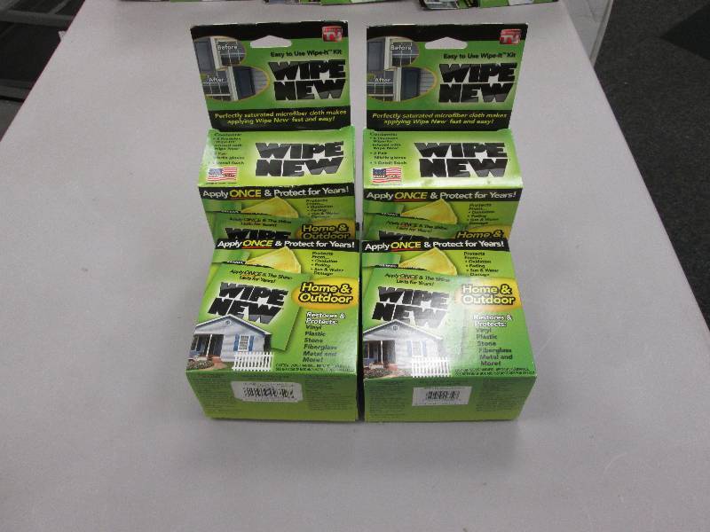 lot 22 image: Lot of 4 Wipe New Pre-Soaked Cleani...