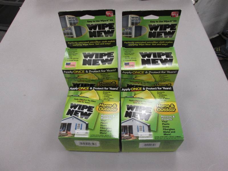 lot 23 image: Lot of 4 Wipe New Pre-Soaked Cleani...