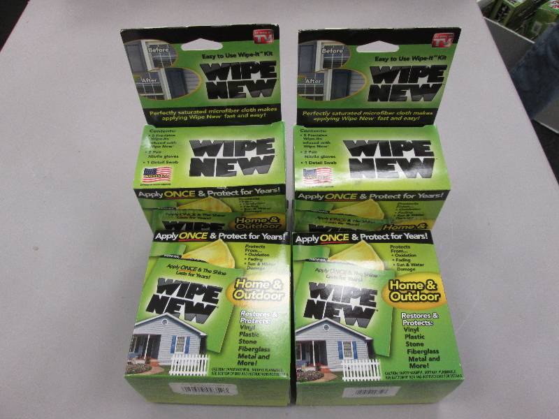 lot 26 image: Lot of 4 Wipe New Pre-Soaked Cleani...