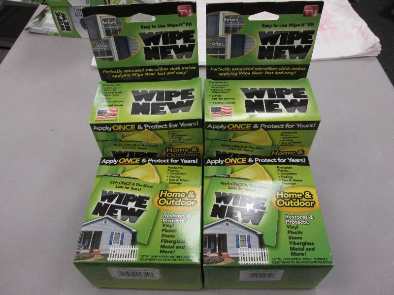 lot 37 image: Lot of 4 Wipe New Pre-Soaked Cleani...