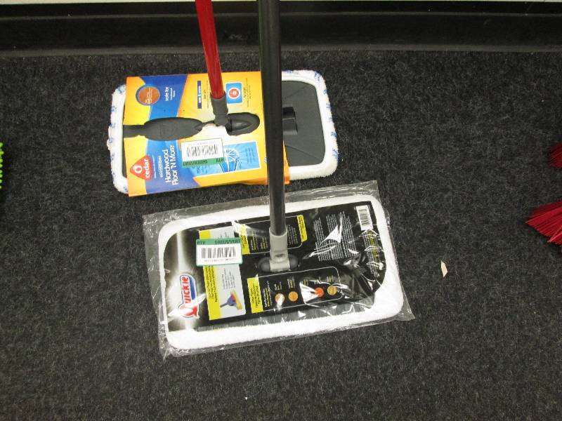 lot 97 image: Lot of 2 floor mops(1 bent handle) ...