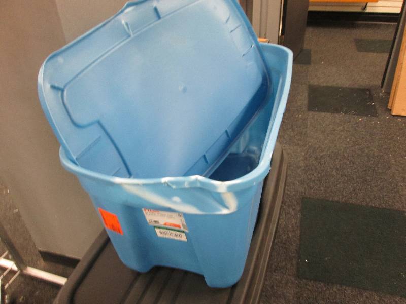 lot 151 image: HDX 30 gal storage tote - damaged...