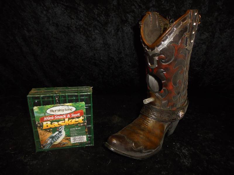 lot 43 image: Resin Cowboy Boot Birdhouse & Suet Feeder