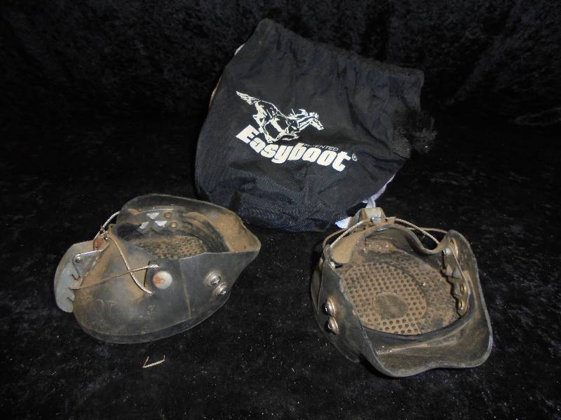 lot 65 image: Pair - Easy Boots