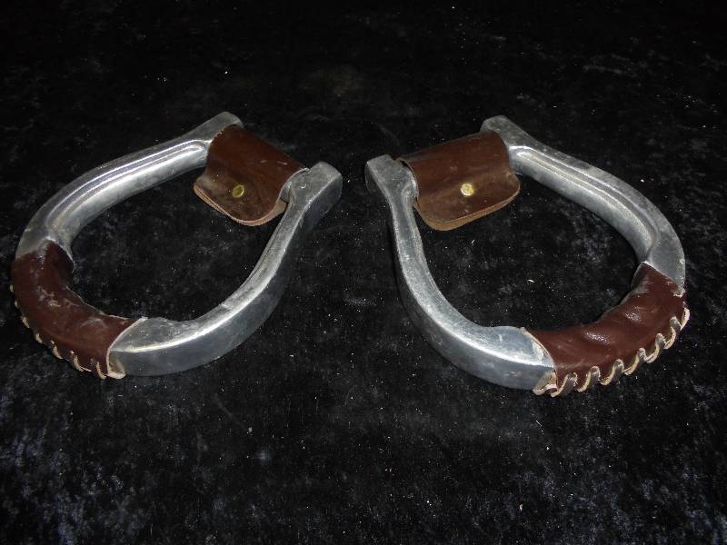 lot 70 image: Pair - Aluminium Stirups