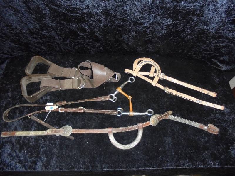 lot 86 image: Lot - Misc - Childs Stirups, Bridle, Head stall