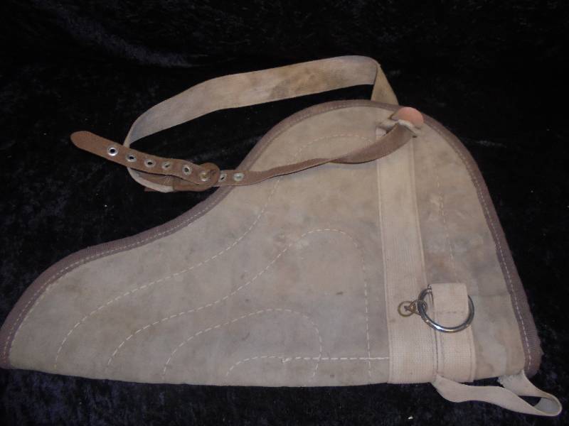 lot 95 image: Bareback Riding Pad