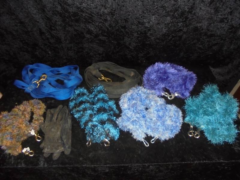 lot 106 image: Lot - Misc Lead Ropes