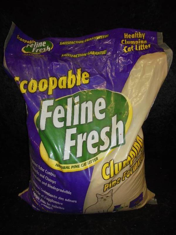 lot 133 image: Feline Fresh Cat Litter - 17lb bag